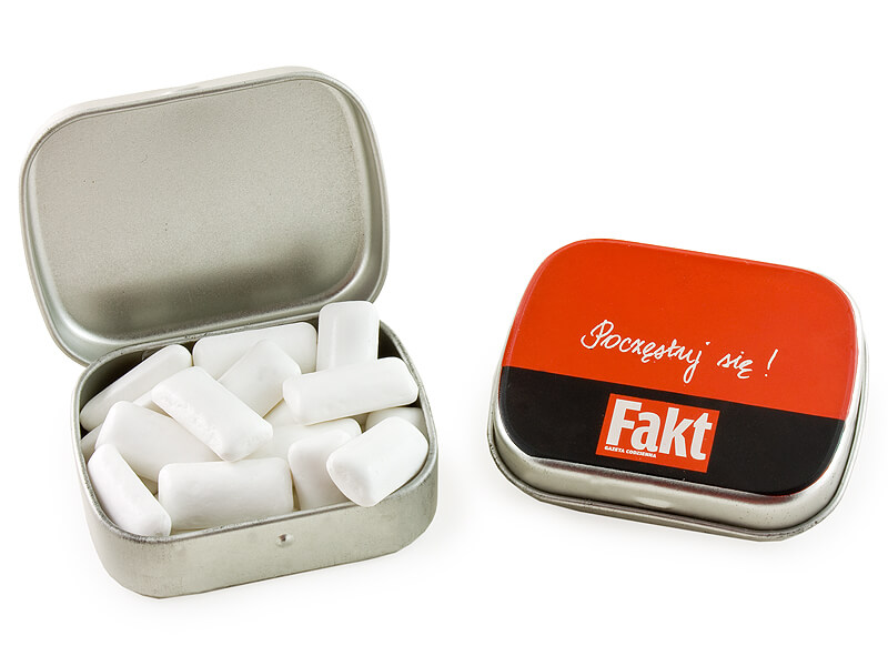 Srebrna puszka z gumami w drażetkach – elegancki upominek z nadrukiem