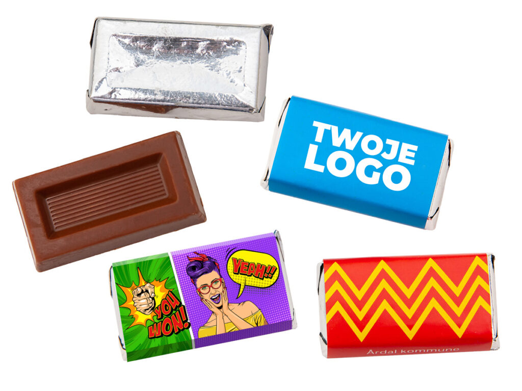 Markowe neapolitanki z opakowaniem z logo firmy